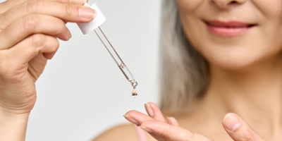 精華液要怎麼用？選對膚質適合的精華液 為肌膚注入新活力